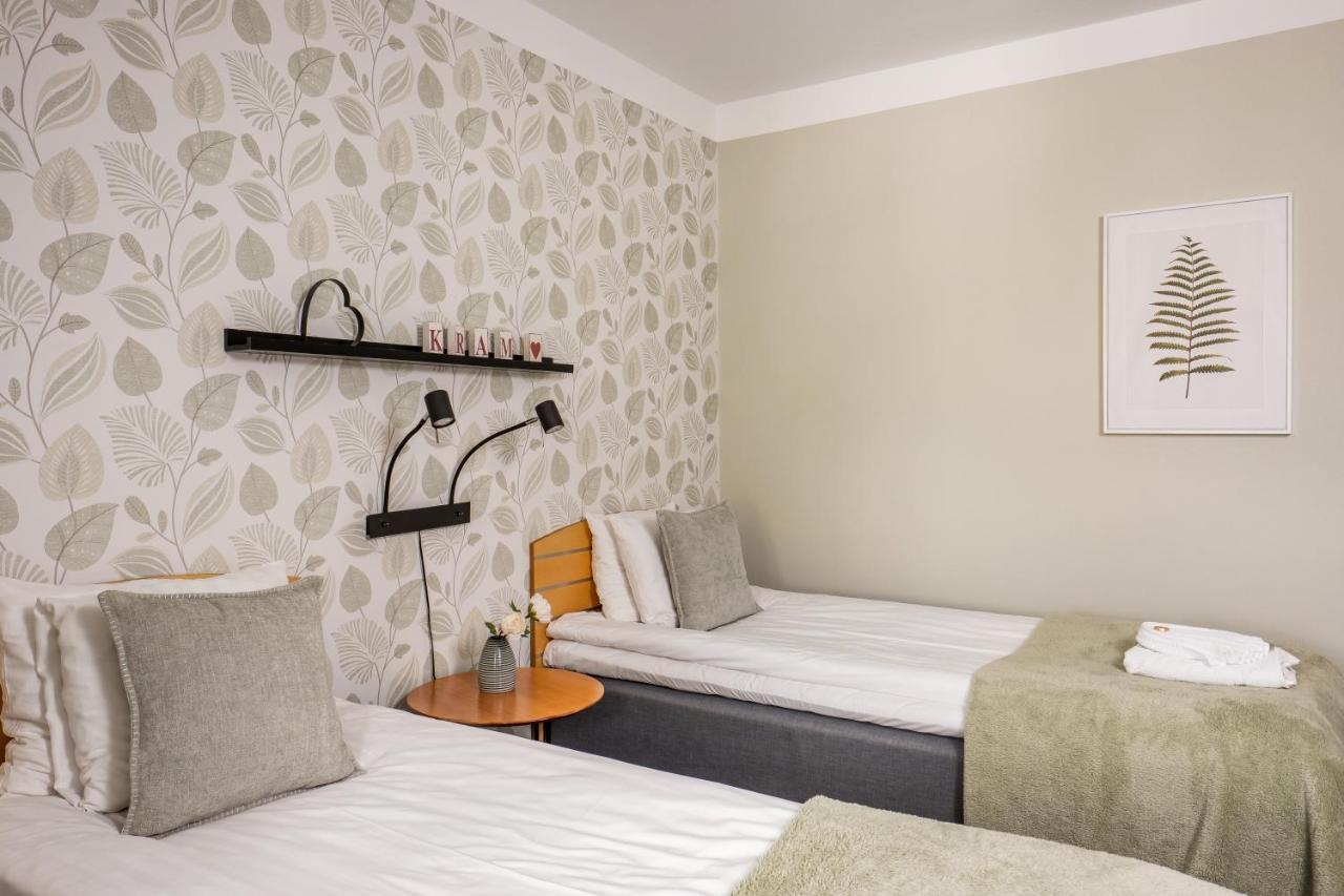 Hotel Vaennaes Vannas Kültér fotó