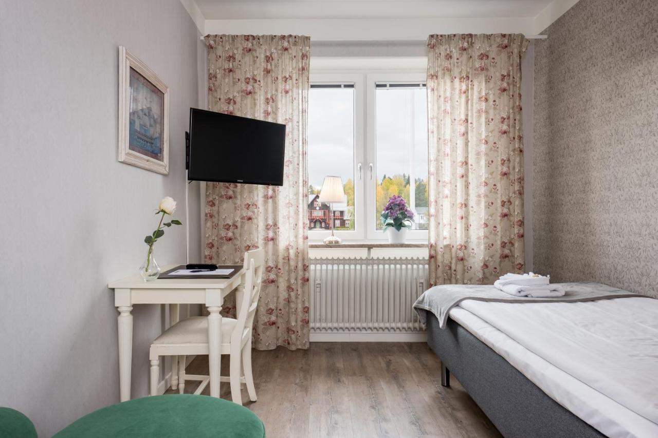 Hotel Vaennaes Vannas Kültér fotó