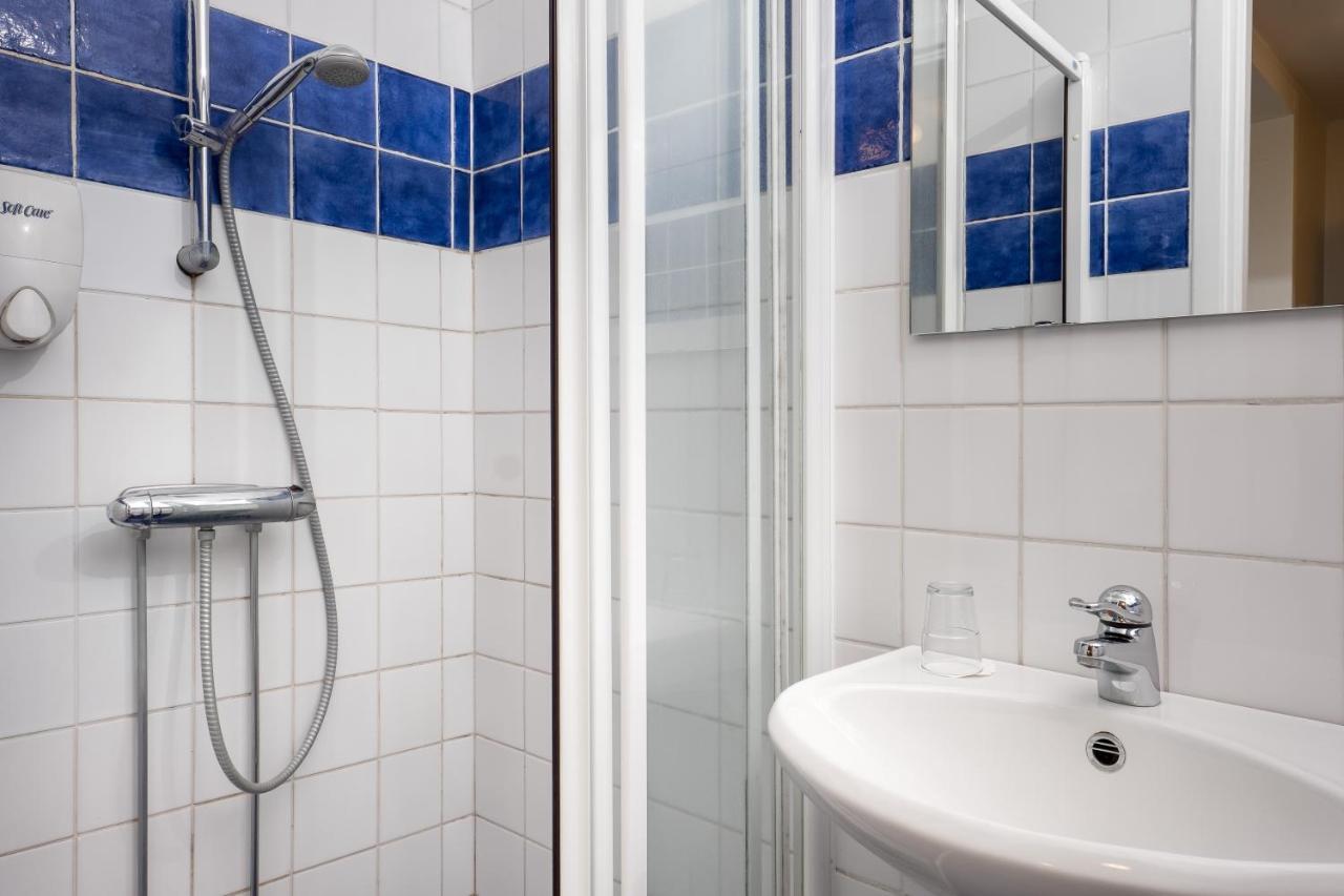 Hotel Vaennaes Vannas Kültér fotó