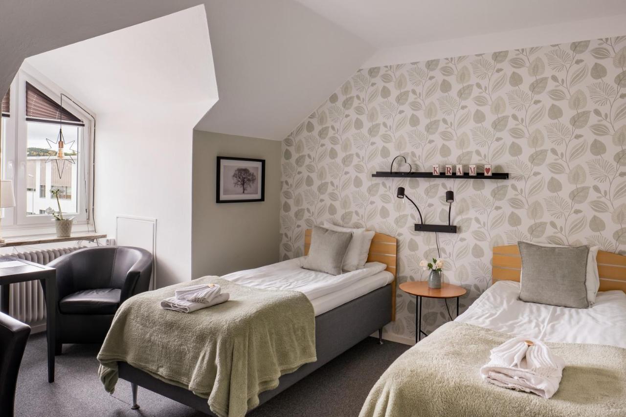 Hotel Vaennaes Vannas Kültér fotó