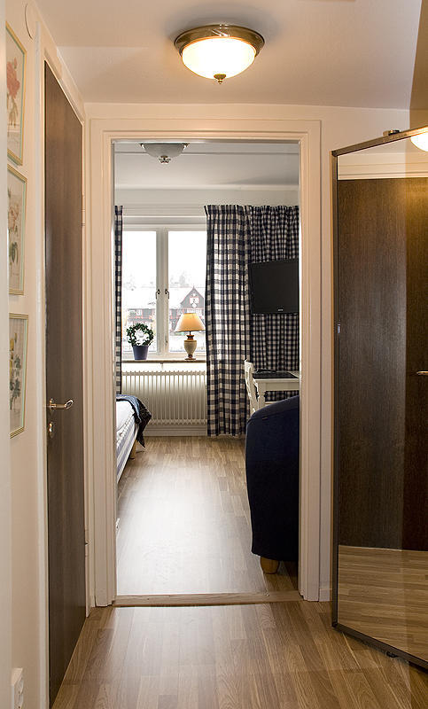 Hotel Vaennaes Vannas Szoba fotó